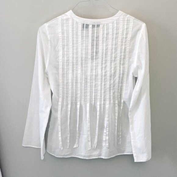 Chelsea and Theodore ribbon detail light cotton blouse w flared sleeves. Size 6 - Picture 3 of 10